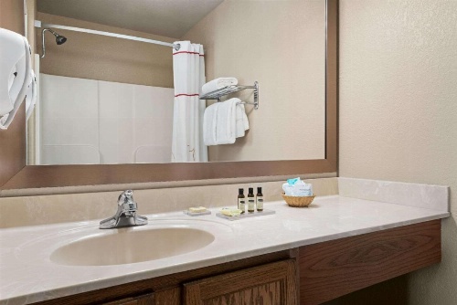 Hawthorn Suites By Wyndham Decatur image 27